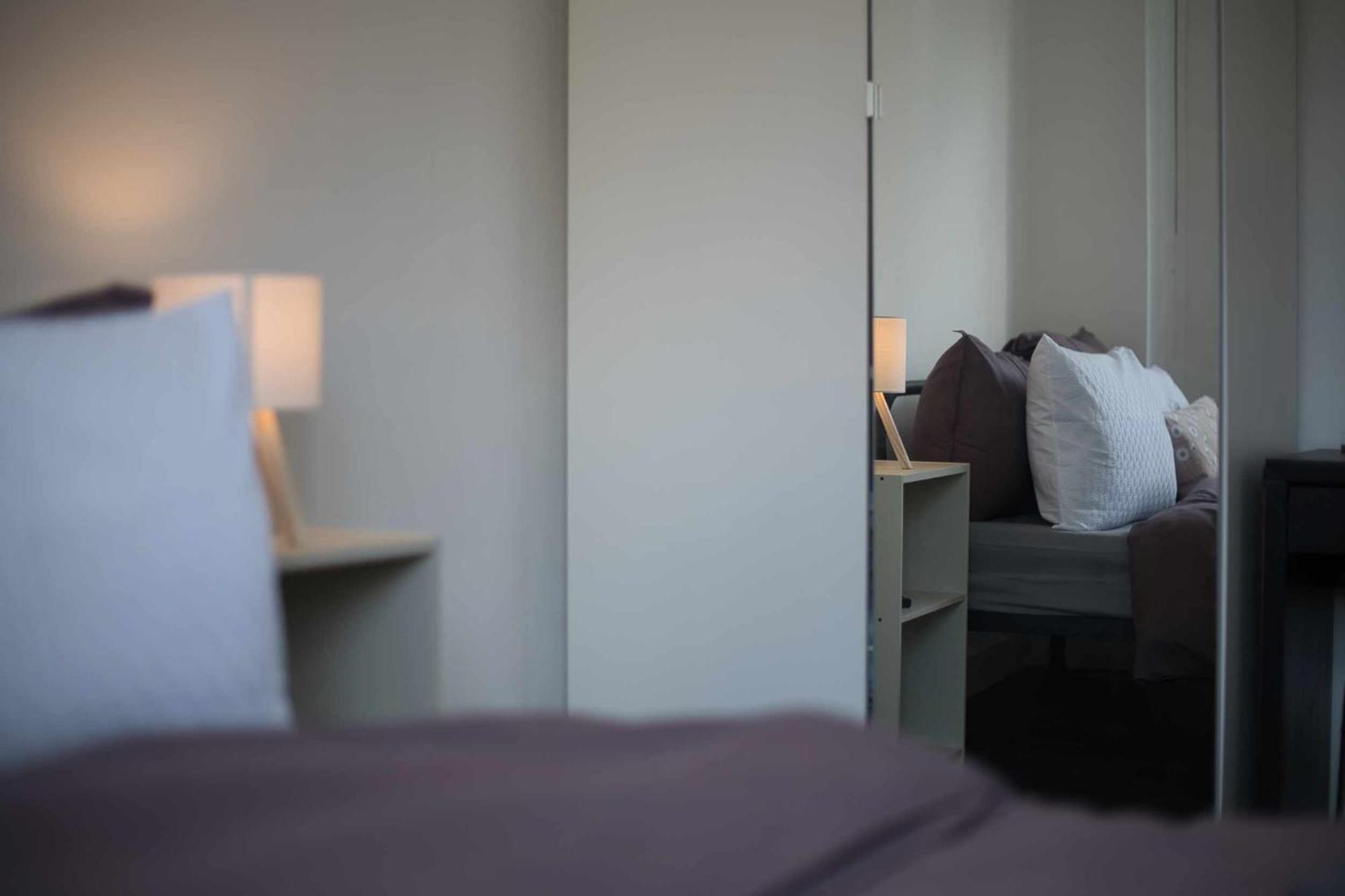 E14 Poplar - Cosy 1 Bed For 3